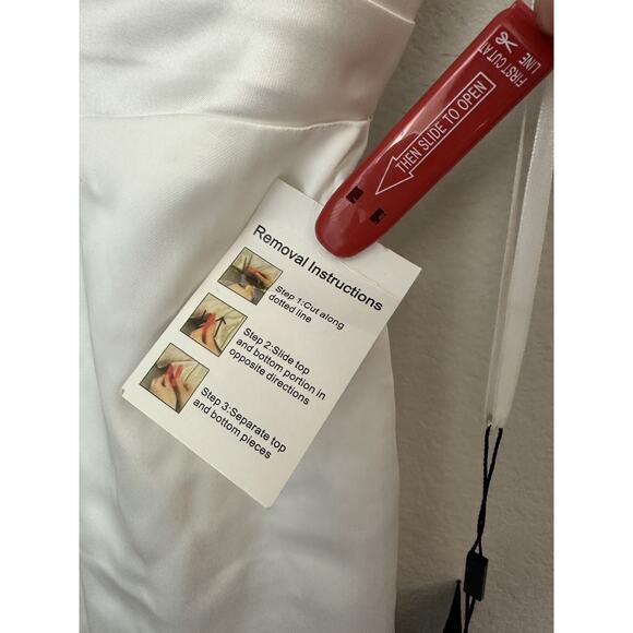 Ieena Mac Duggal White Spaghetti Straps V-Neck Cocktail Dress 26481 Size 2 - Picture 6 of 9